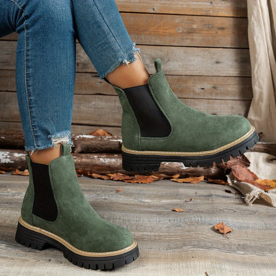 Women's Chelsea boots in soft material, lug sole, solid color