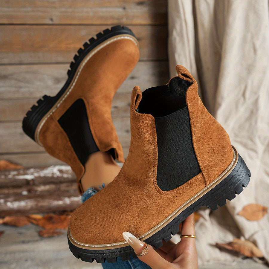 Women's Chelsea boots in soft material, lug sole, solid color