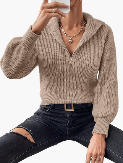 Dame lynlåspullover med høj krave i elegant stil til et trendy hverdagslook