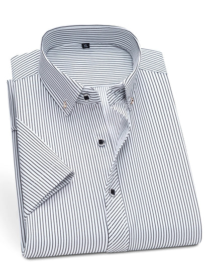 Chemise habillée à manches courtes pour homme style business à rayures fines