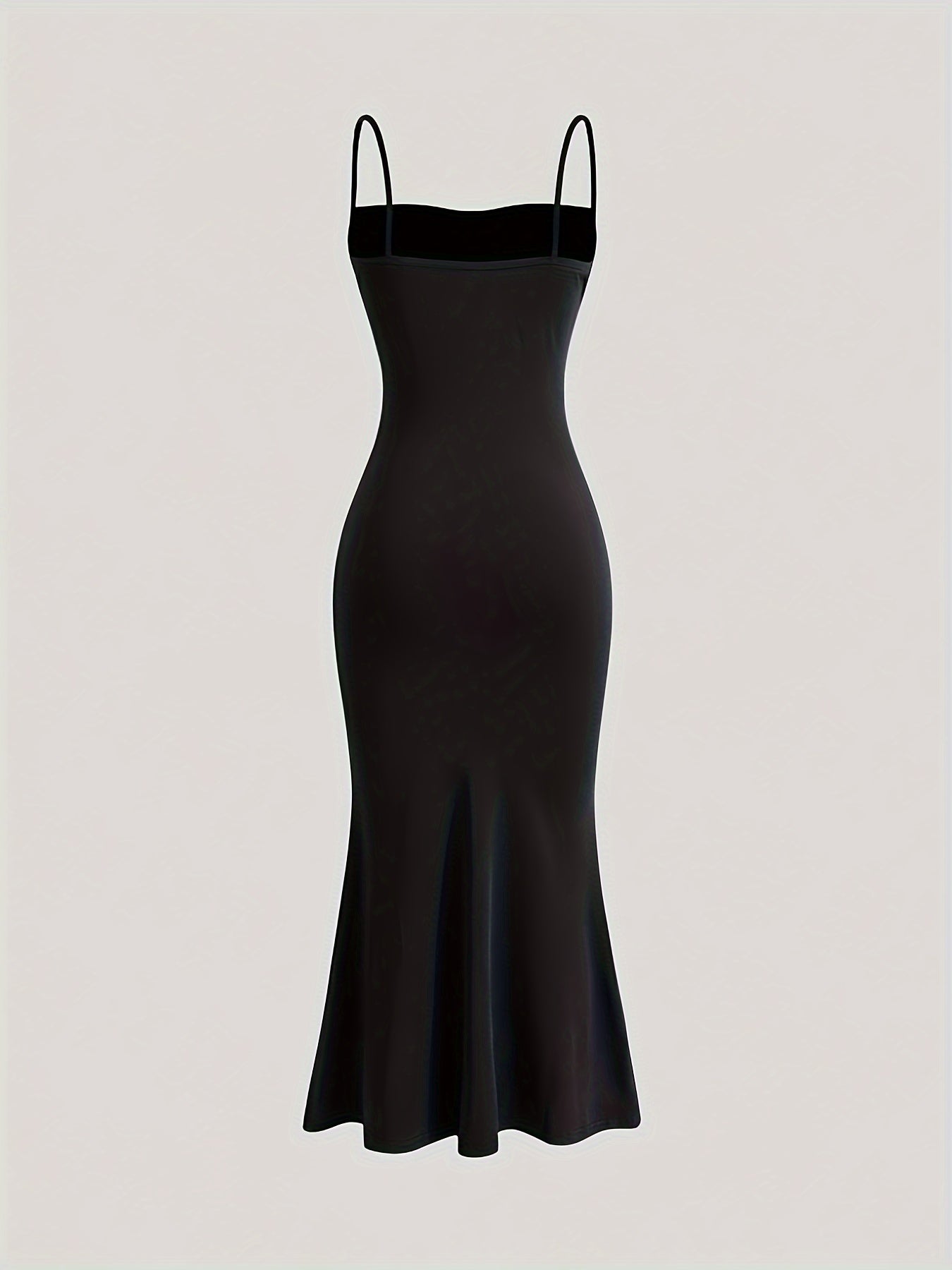 Robe longue de soirée femme à bretelles fines et drapé, silhouette sirène élégante pour événements formels