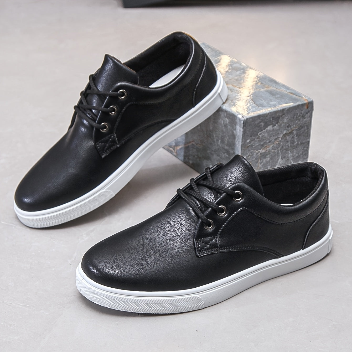 Chaussures décontractées homme style urbain à lacets pour usage quotidien