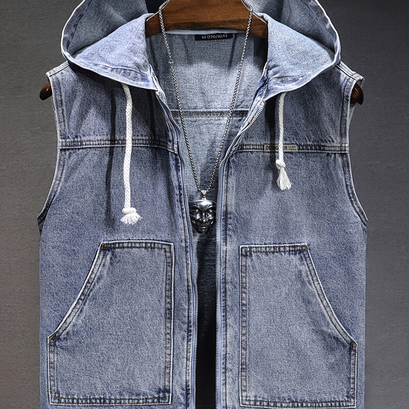 Veste sans manches à capuche pour homme en denim noir délavé