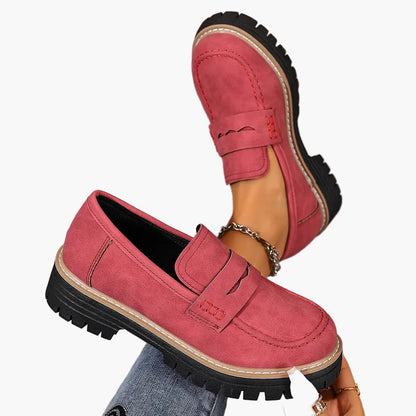 Afslappede damesko i penny loafer-stil med tyk sål