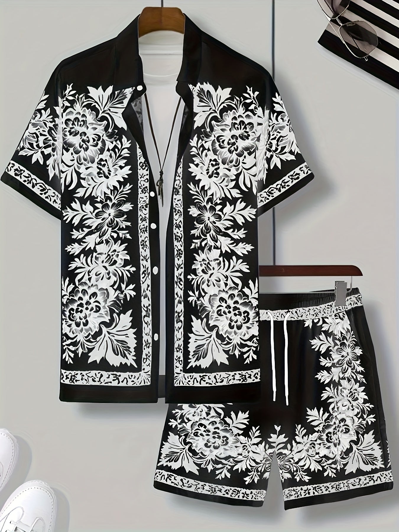 Casual herenset met bloemenprint in vakantiesfeer voor de zomer