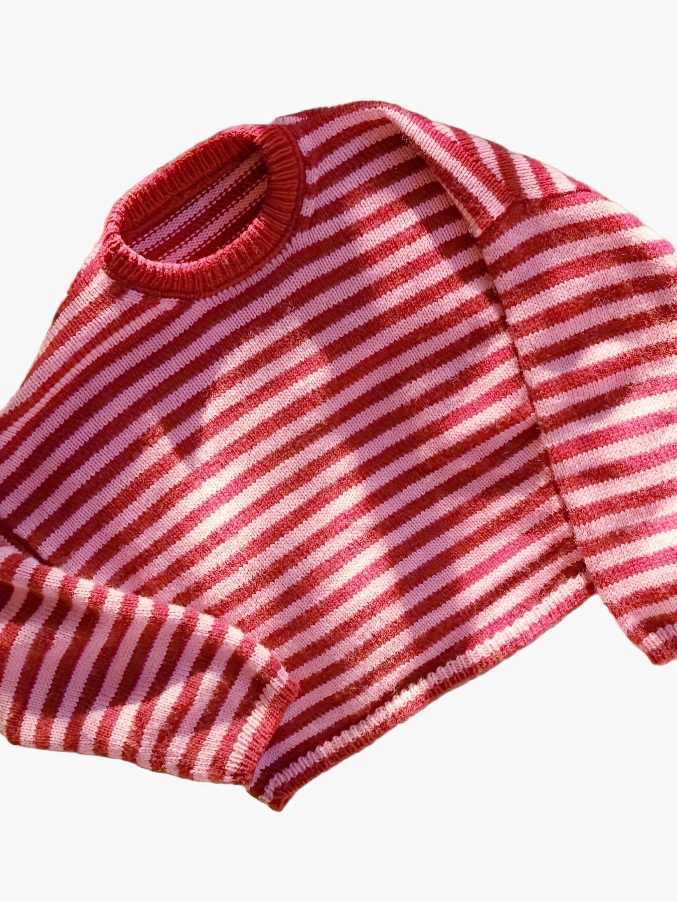 Sweter w paski w eleganckim stylu dla kobiet – jesień/ zima – z okrągłym dekoltem