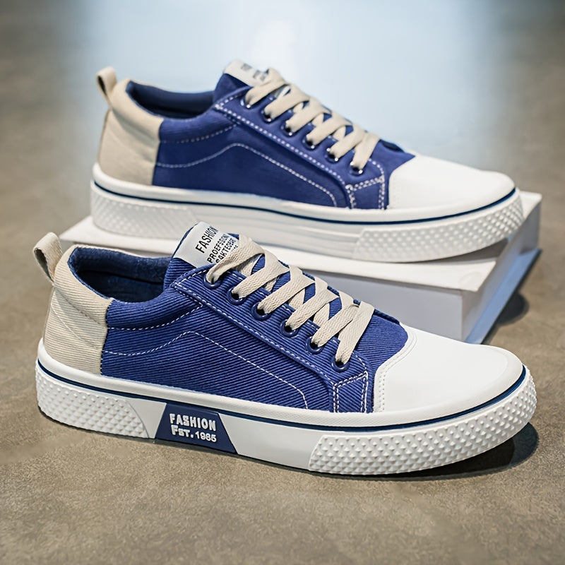 Herresneakers i afslappet urban stil til fritid og udendørs brug