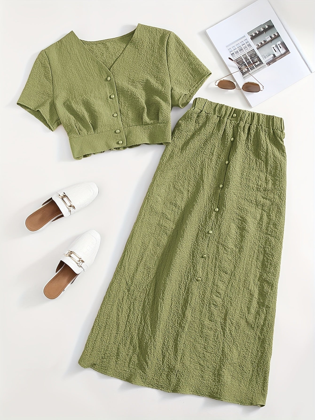 Women's two-piece set long skirt and elegant cropped top casual chic style