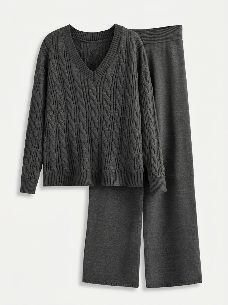 Set aus Zopfpullover mit V-Ausschnitt und weiter Strickhose für Damen