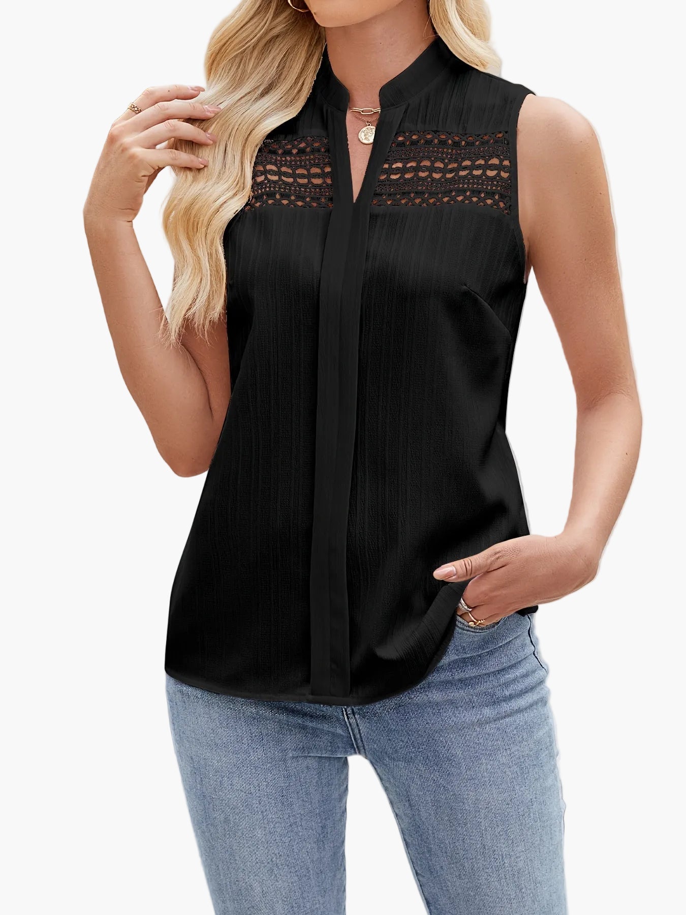 Women's sleeveless blouse with elegant style and lace details – Chic top for casual or dressy occasions