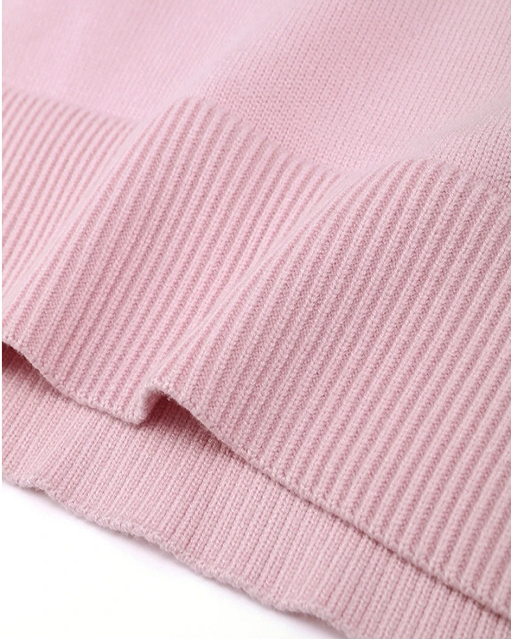 Pale Pink Loose-Fit Long-Sleeve Sweater with Round Neck