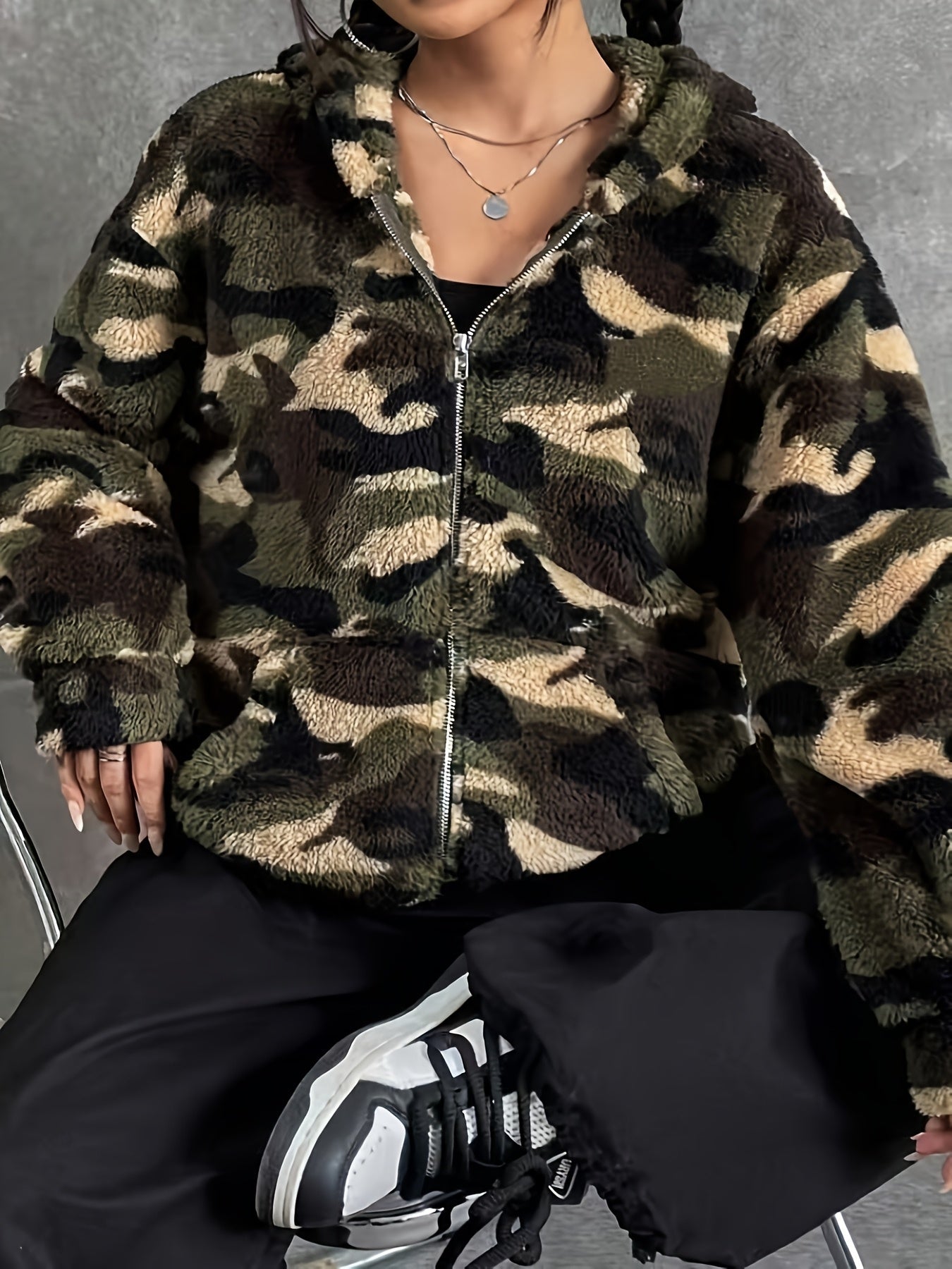 Veste à capuche zippée camouflage femme motif doux