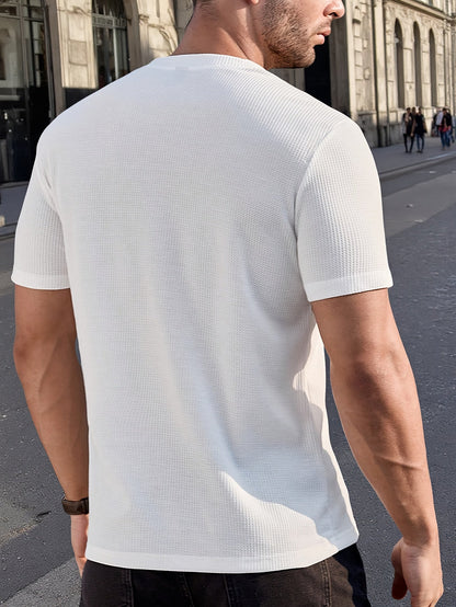 T-shirt Henley męski z krótkim rękawem i fakturą – nowoczesny i elegancki styl na casualowe wyjścia