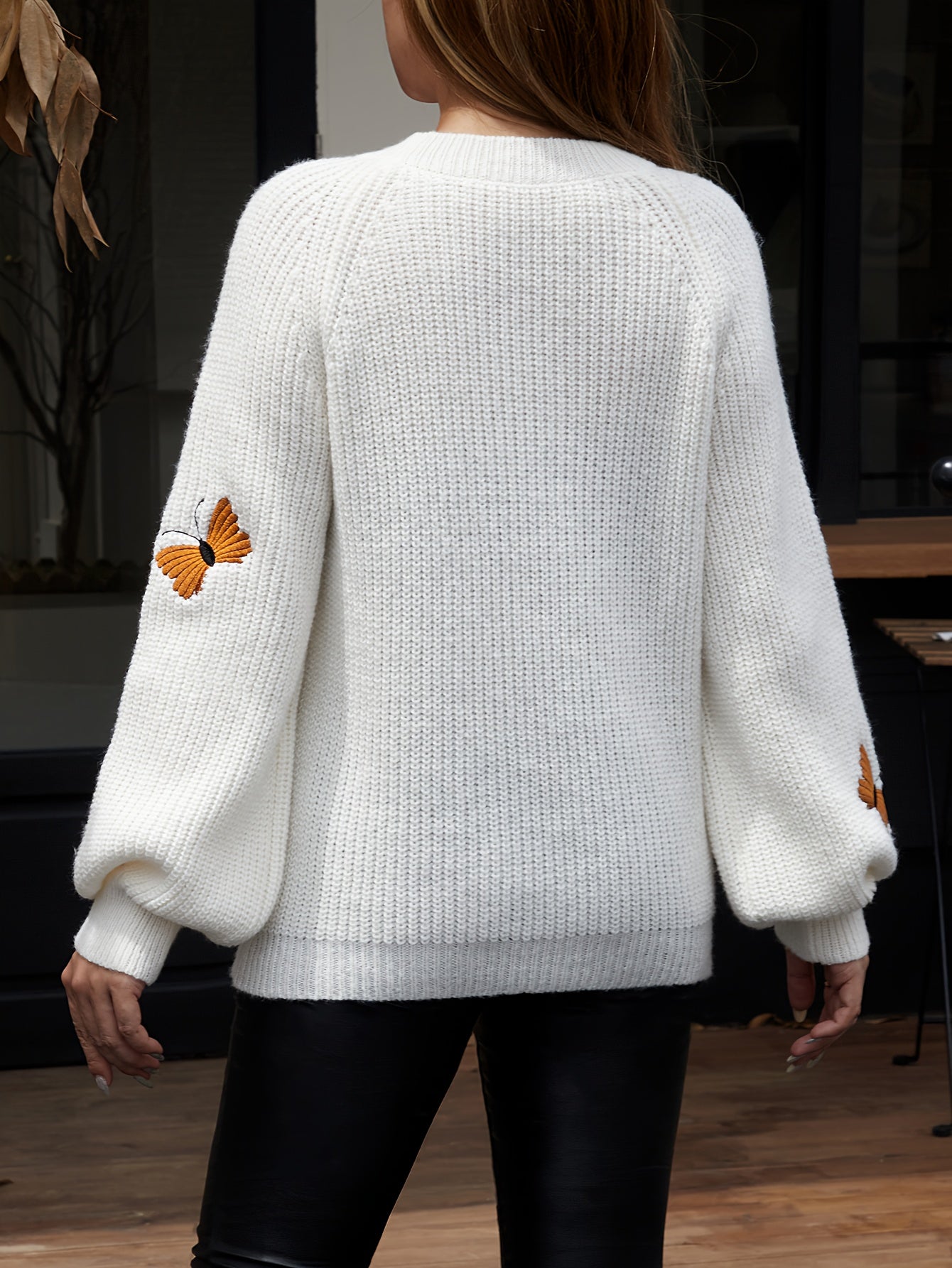 Pull femme tricoté papillons brodés manches longues - Blanc ou Noir
