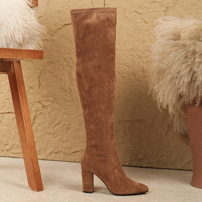 Bottes hautes marron à talon carré et bout pointu