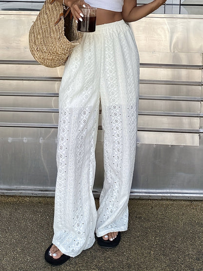 Pantalon large femme style bohème chic pour été, dentelle ajourée, taille élastique, idéal plage et vacances