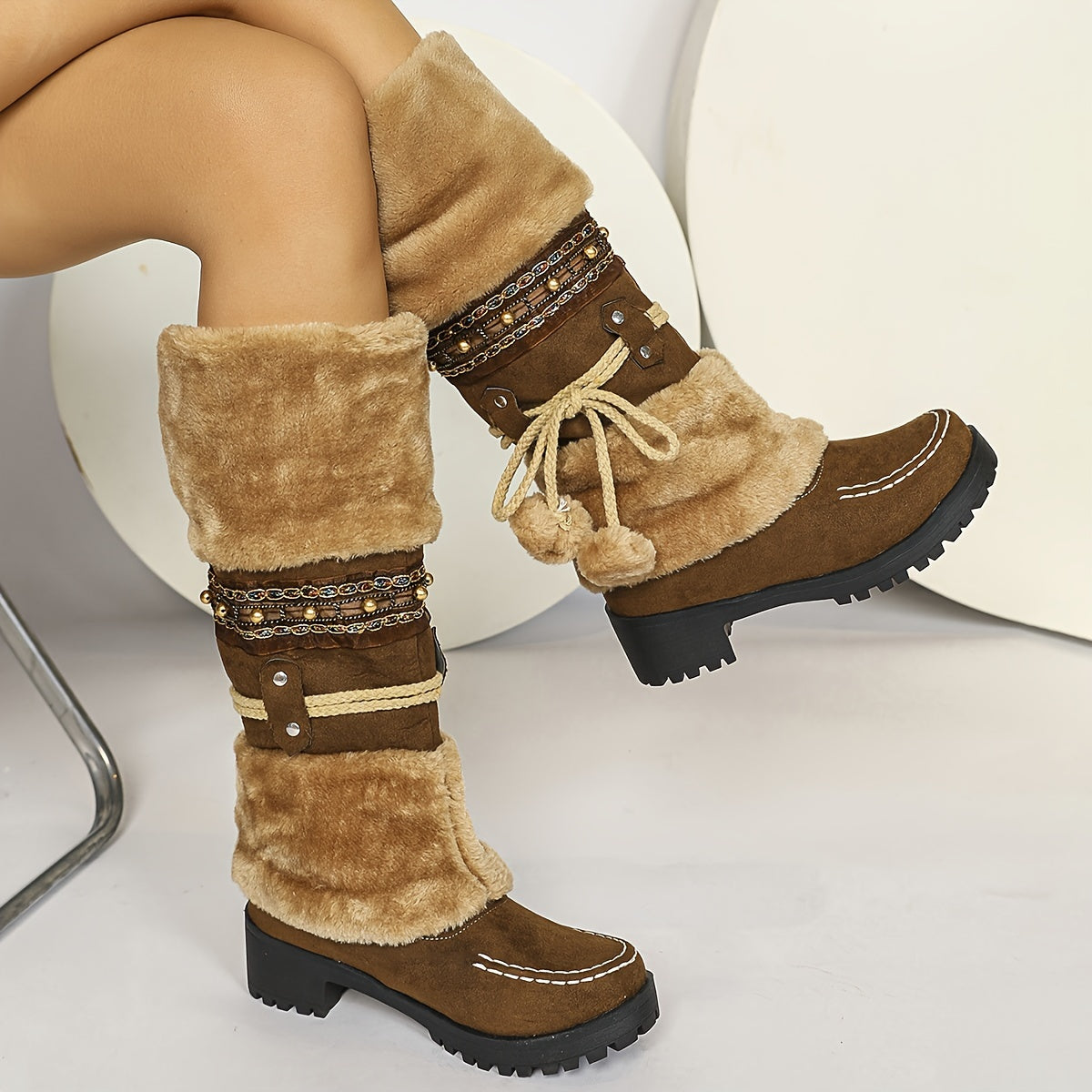 Bottes Femme Mi-Mollet Chaudes Style Ethnique Marron avec Fourrure et Pompons