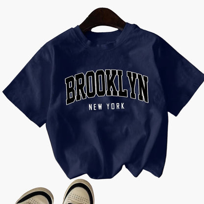 Afslappet T-shirt til kvinder i urban stil Brooklyn New York