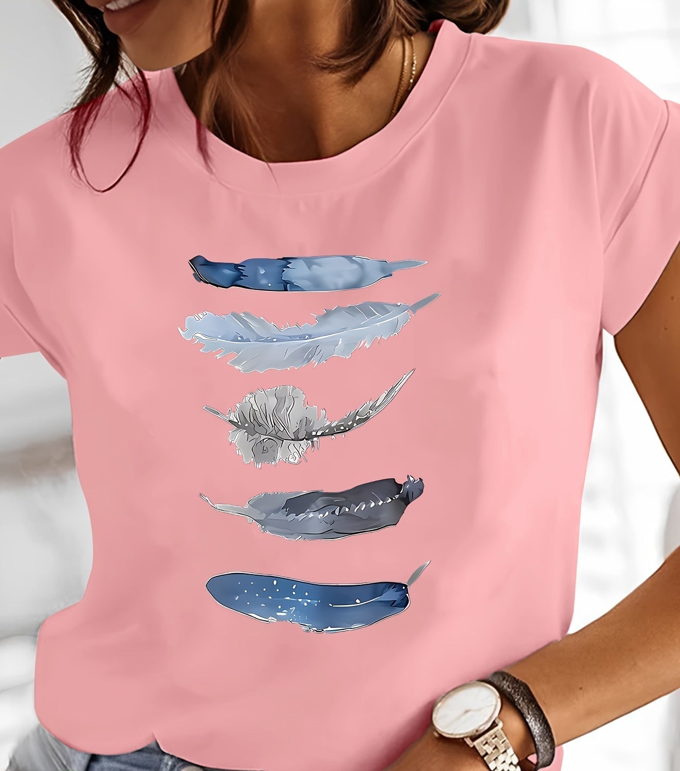 T-shirt Femme Style Décontracté avec Motif Plumes Artisitique – Idéal Pour le Printemps et l'Été