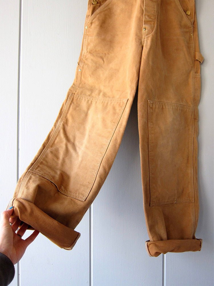 Loose overalls with adjustable straps and pockets
