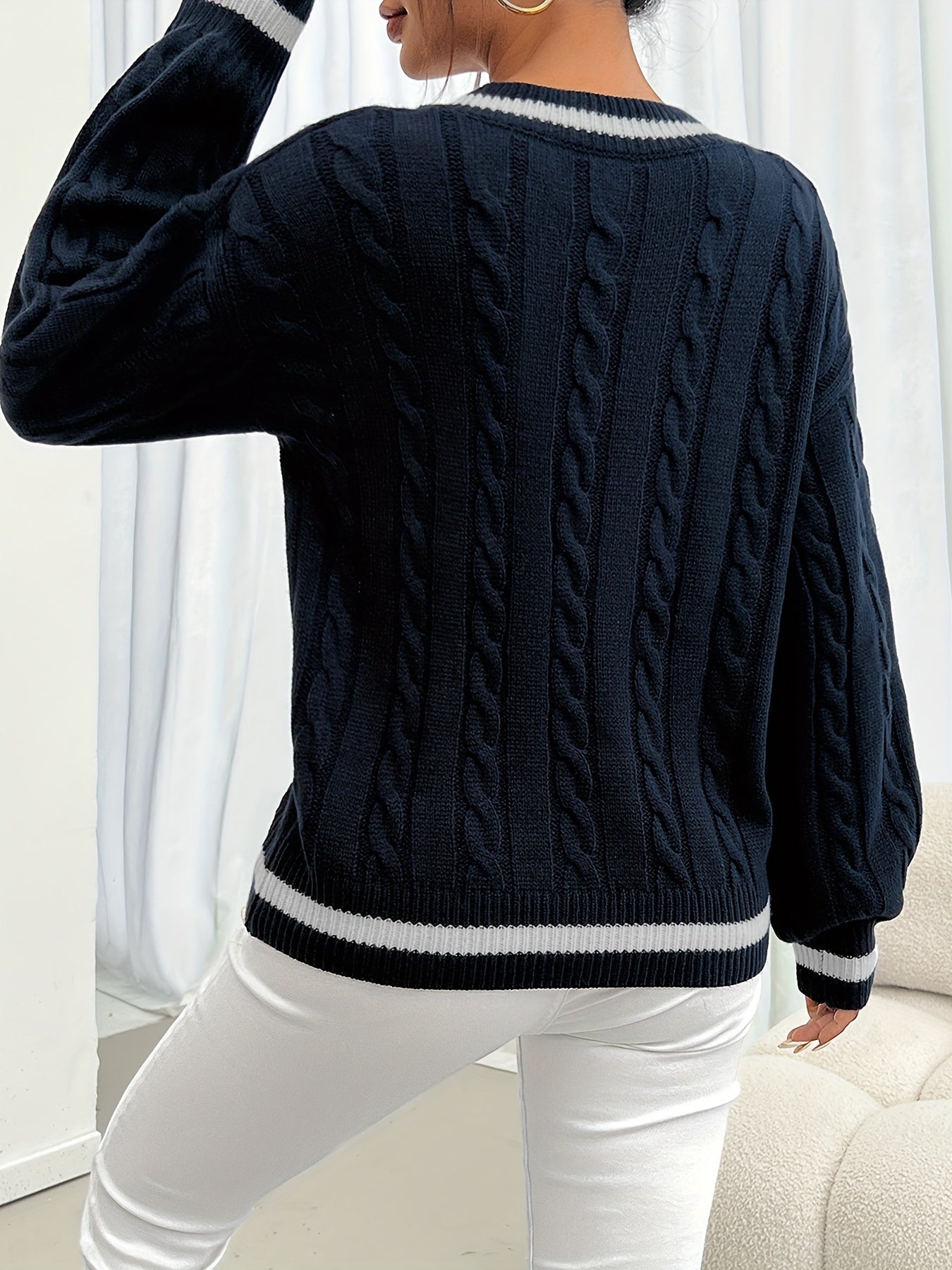 Pull col V torsadé rayé pour femme - Manches longues bouffantes