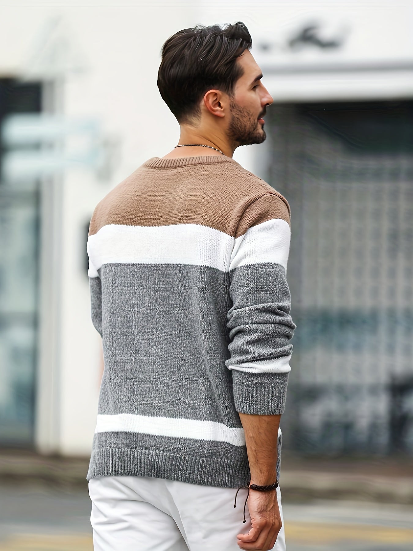 Pull homme tricoté à motifs tressés, rayures marron, blanc et gris