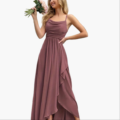 Robe de soirée élégante femme longue style fluide pour événements et cérémonies