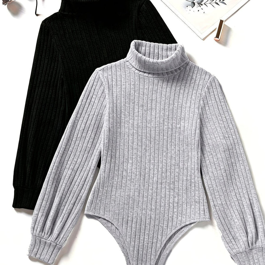 Body de mujer beige, de cuello alto, acanalado y de manga larga