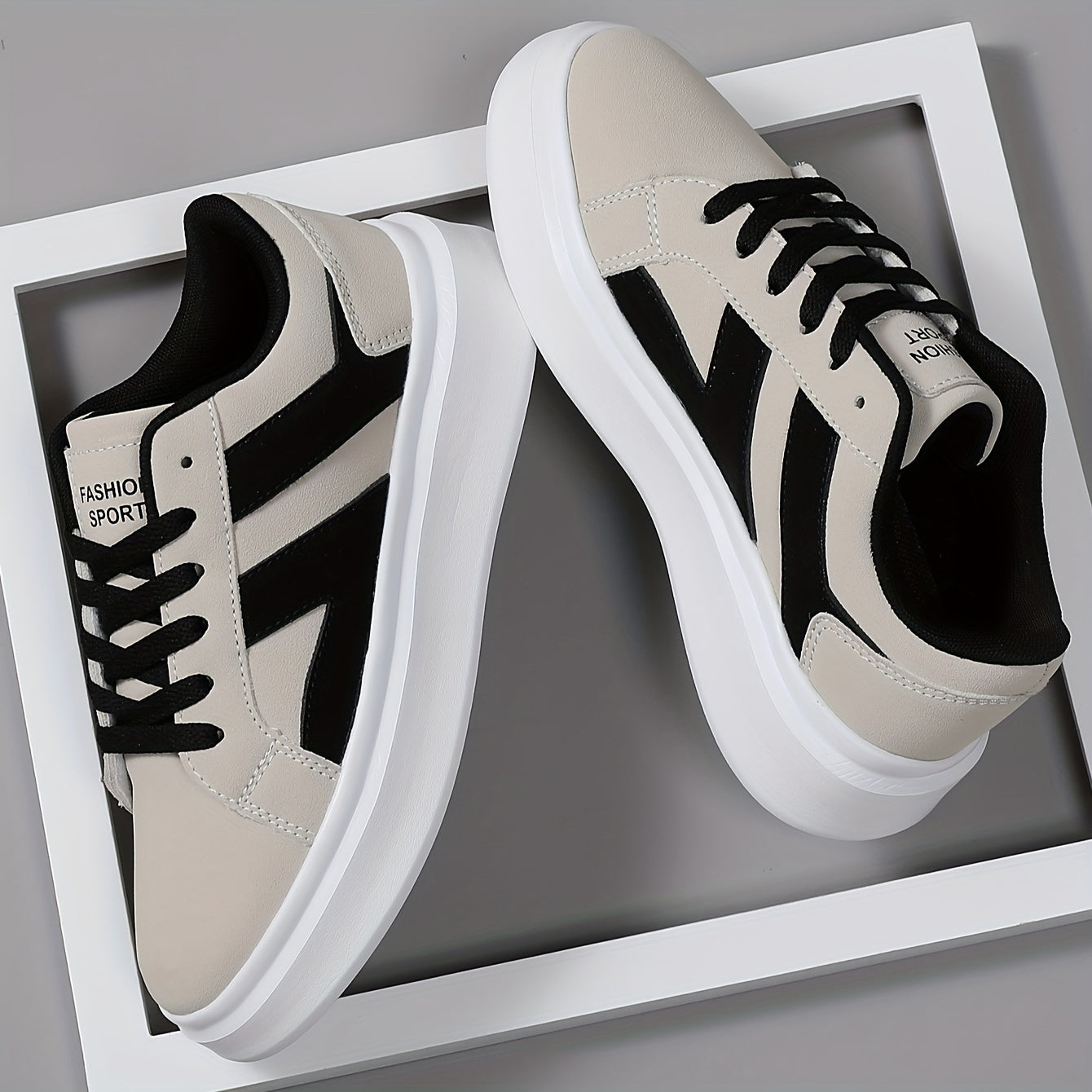 Herresneakers i moderne urban stil til fritid og bybrug