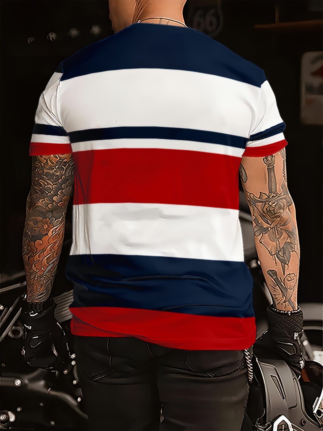 T-shirt casual uomo stile universitario a righe per uso quotidiano