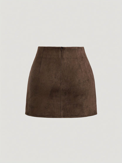 Mini-jupe plissée femme effet suédine marron foncé, camel et noir