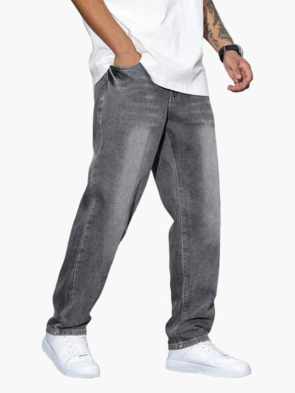 Męskie jeansy casual o luźnym kroju – styl casual i miejski