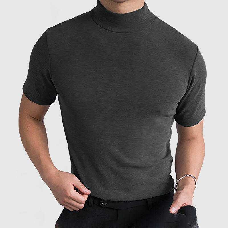 Trendy T-shirt med høj krave til mænd – moderne og tætsiddende stil, ideel til urban eller elegant look