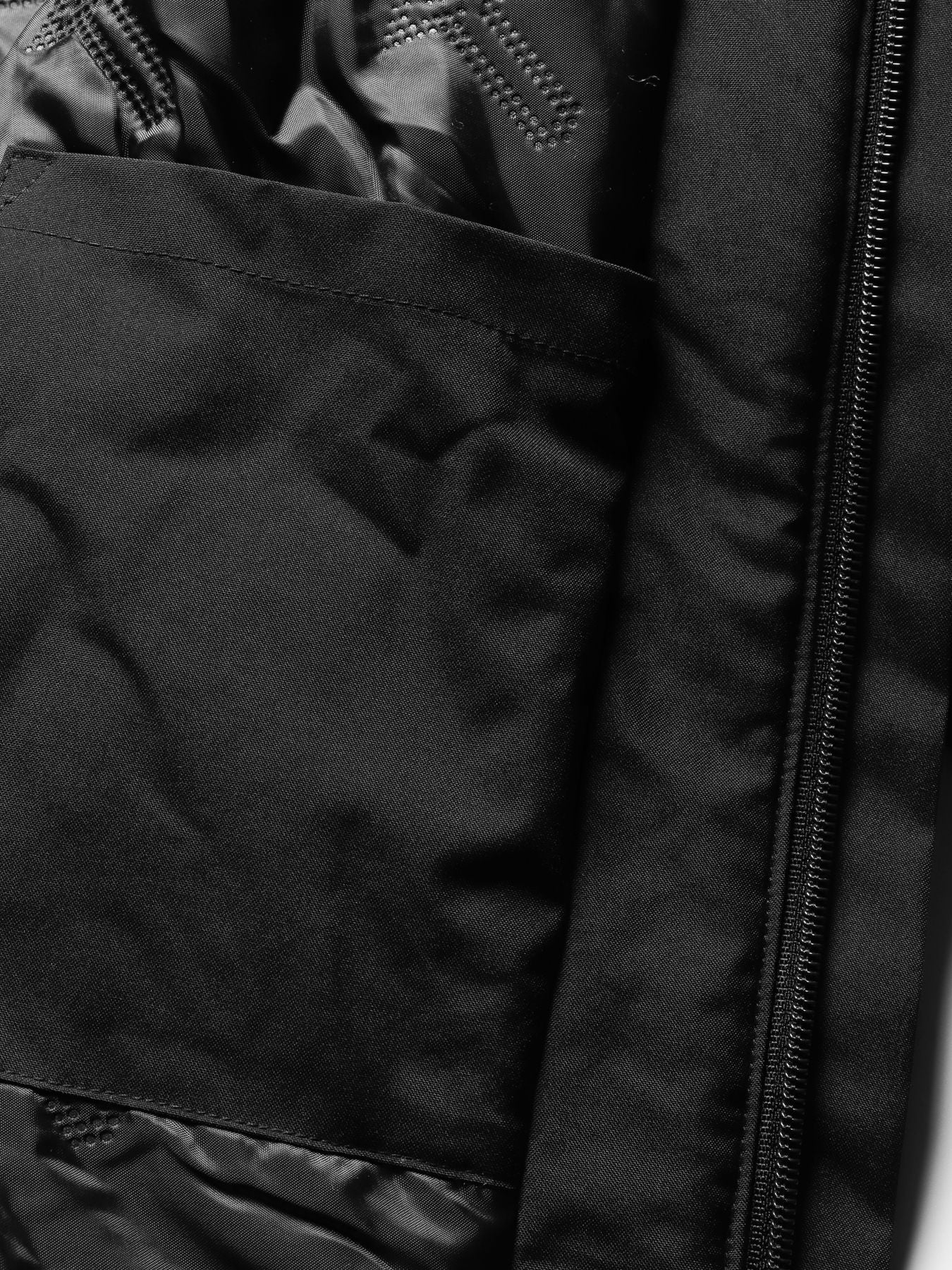 Chaqueta de invierno para mujer estilo urbano con capucha y diseño « Nothing Else Matters » – Casual, ideal para el día a día