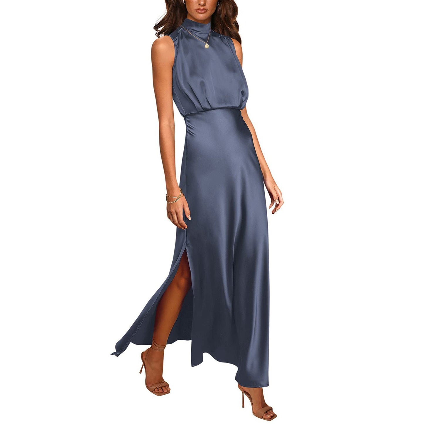 Mary – Bata de satén con cuello alto