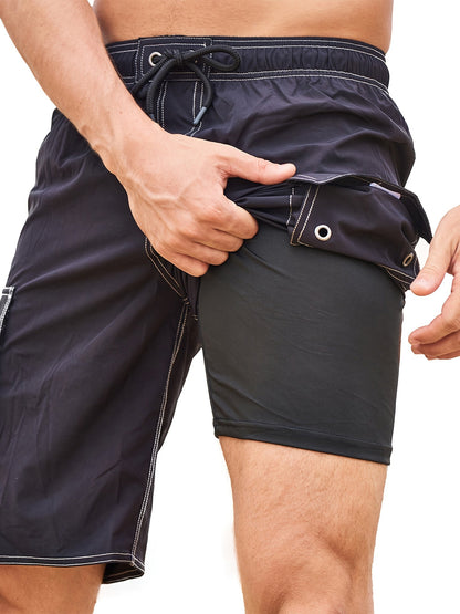Sportliche Herren-Badeshorts mit reibungsarmer Innenhose und Tasche – ideal für Strand und Pool  