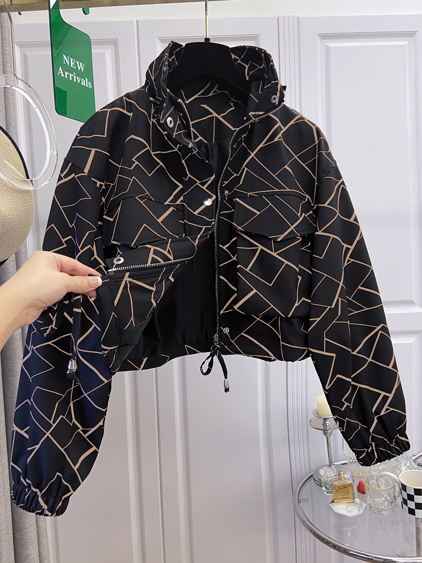 Veste courte à motif floral et abstrait pour femme avec col montant et cordon de serrage