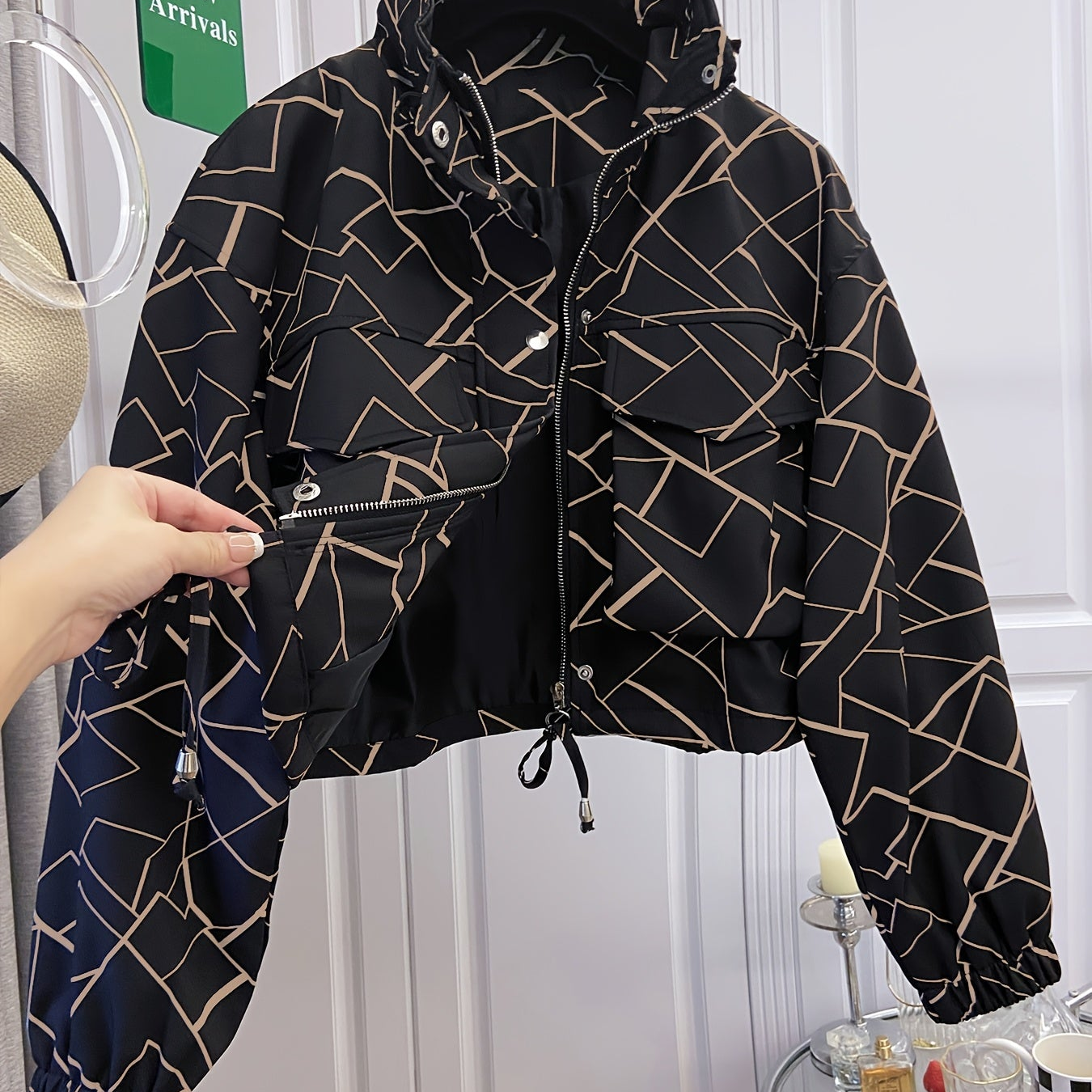 Veste courte à motif floral et abstrait pour femme avec col montant et cordon de serrage