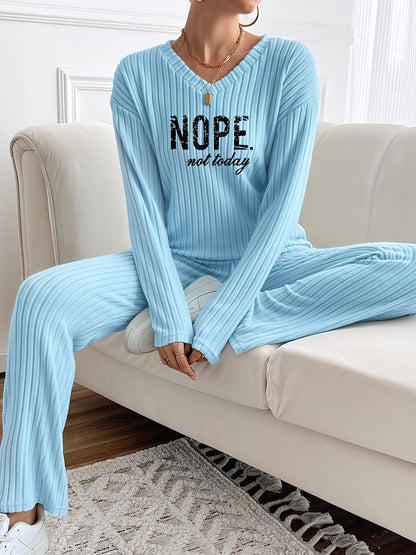 Ensemble côtelé Femme avec inscription "NOPE not today", col en V et pantalon large