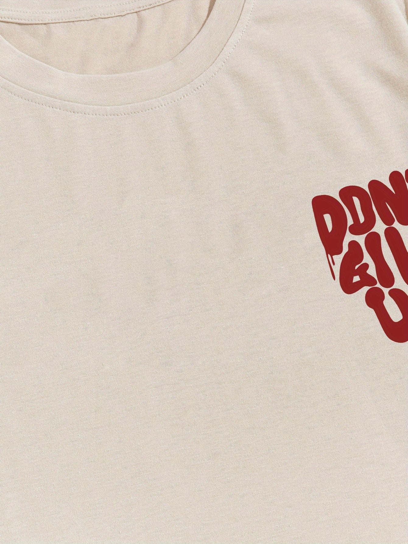 Herren-T-Shirt im Streetwear-Stil mit motivierendem Grafikmuster für den Alltag