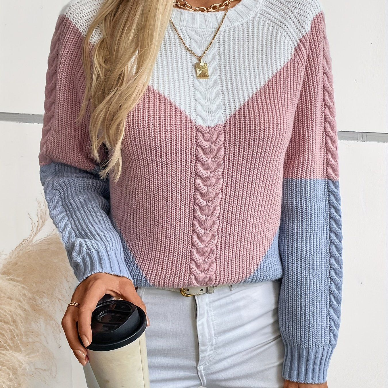Pull en maille tressée multicolore col rond Femme