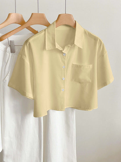 Camicia casual donna maniche corte stile moderno con orlo corto