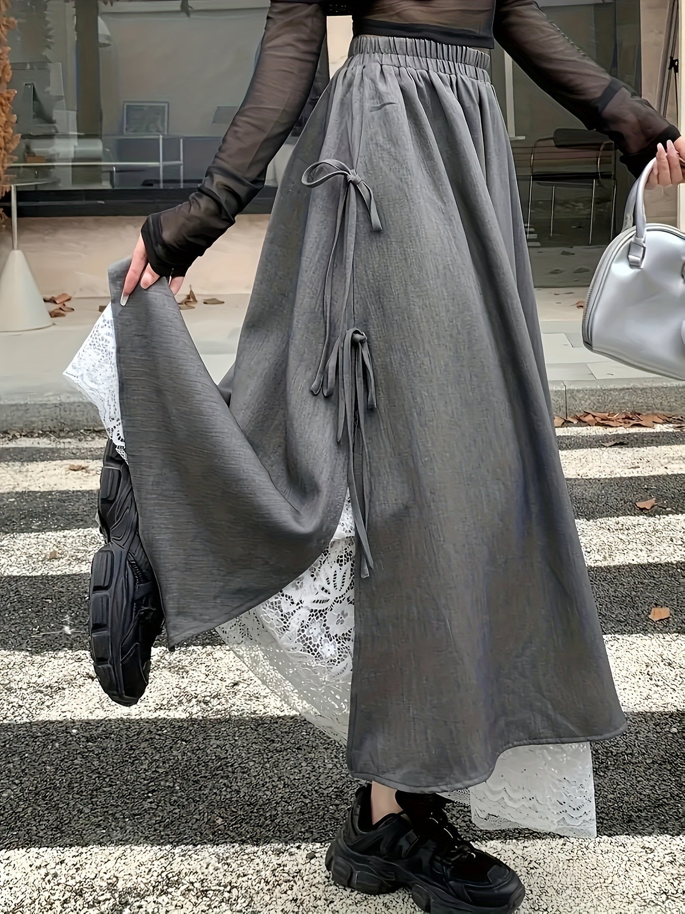Jupe longue asymétrique femme gris foncé avec dentelle et liens à nouer