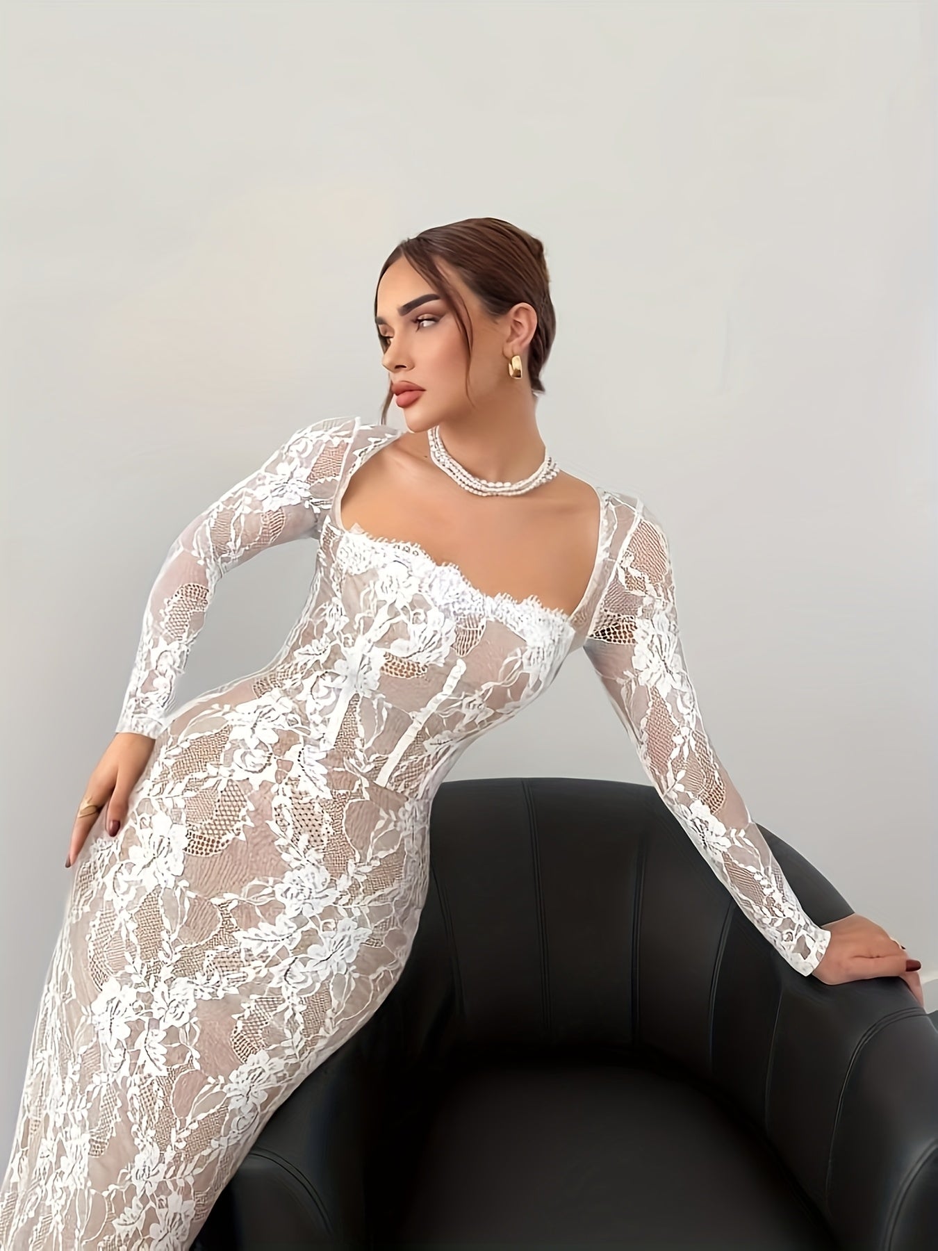 Abito donna elegante aderente stile serata con maniche lunghe e scollo quadrato
