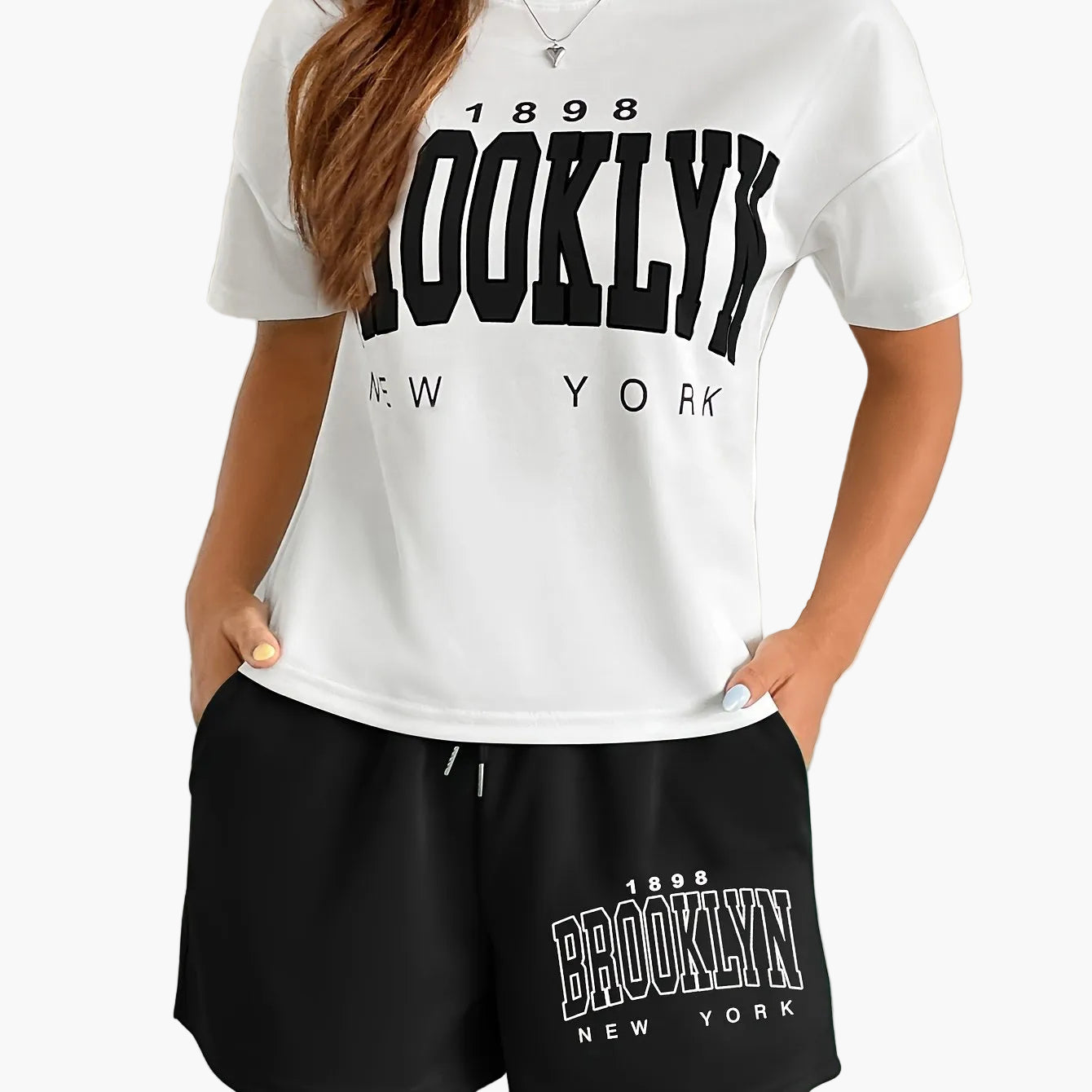 Conjunto casual para mujer estilo universitario con camiseta y pantalones cortos estampados Brooklyn Nueva York
