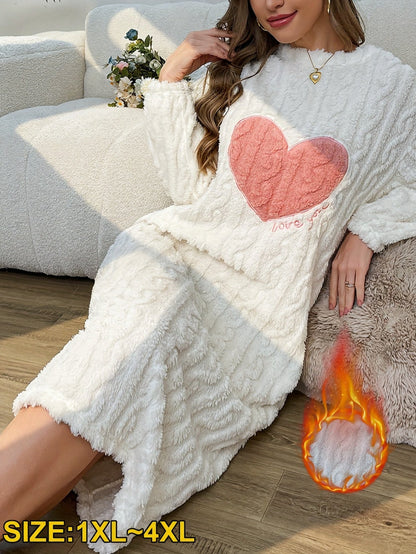 Robe de Nuit Chaude Femme Douce Blanc Cassé avec Cœur Rose et Inscription
