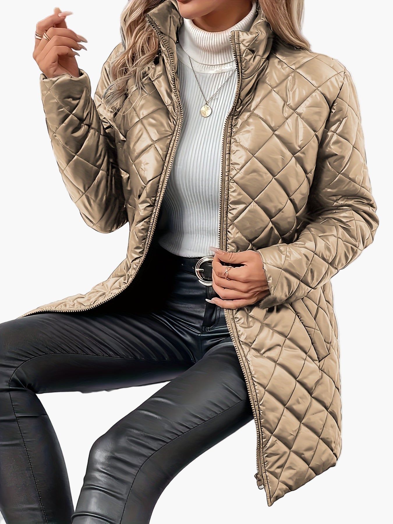 Lang quiltet kåpe for dame i urban chic stil til vinteren