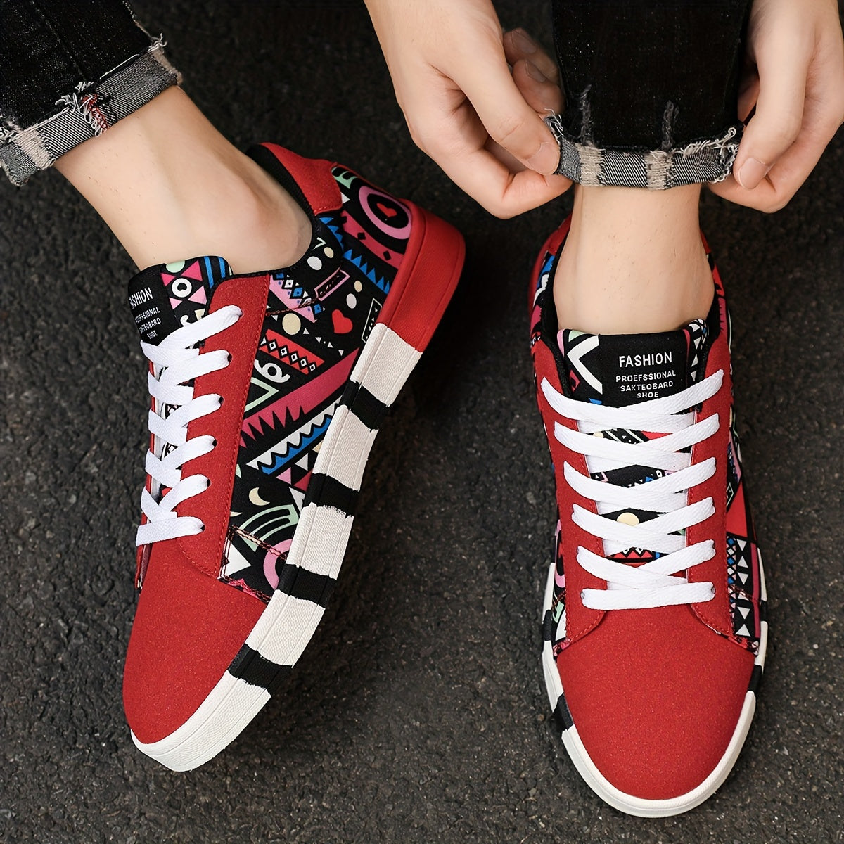 Herresneakers med urban grafisk stil til fritid og udendørs brug