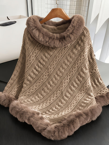 Poncho Femme Tricoté Bleu Marine avec Col et Bordure en Fourrure Synthétique