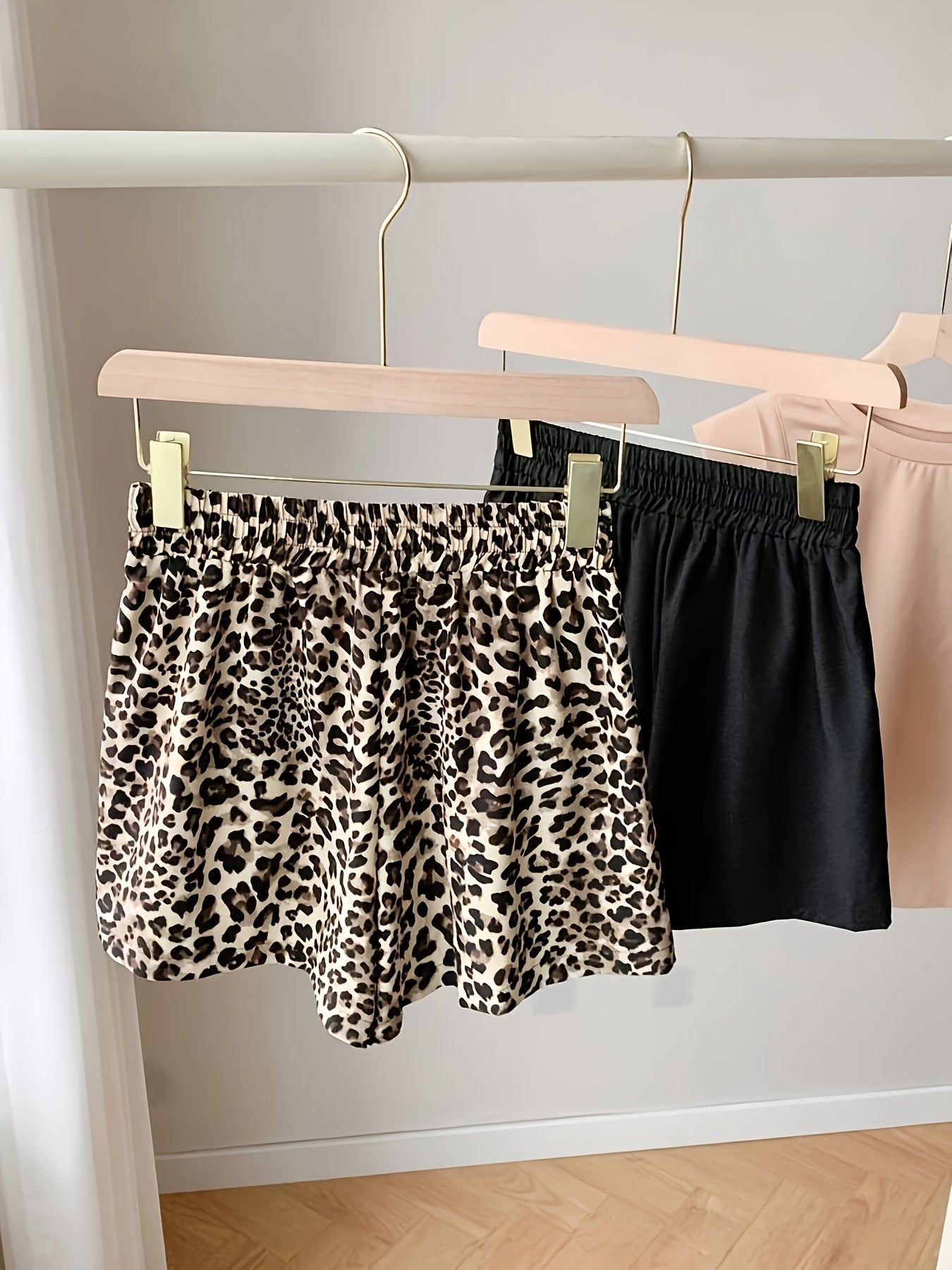 Shorts décontractés femme style léopard et uni parfaits pour l'été